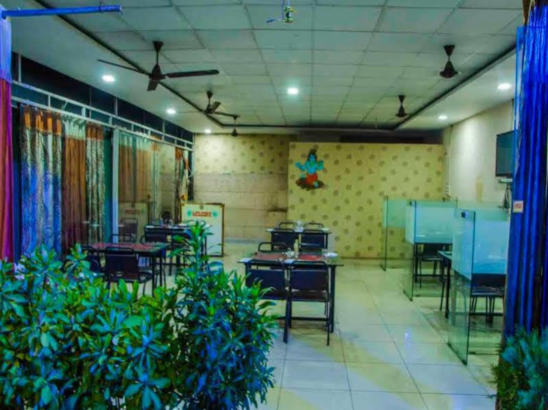 Hotel Kanha Indore Eksteriør bilde
